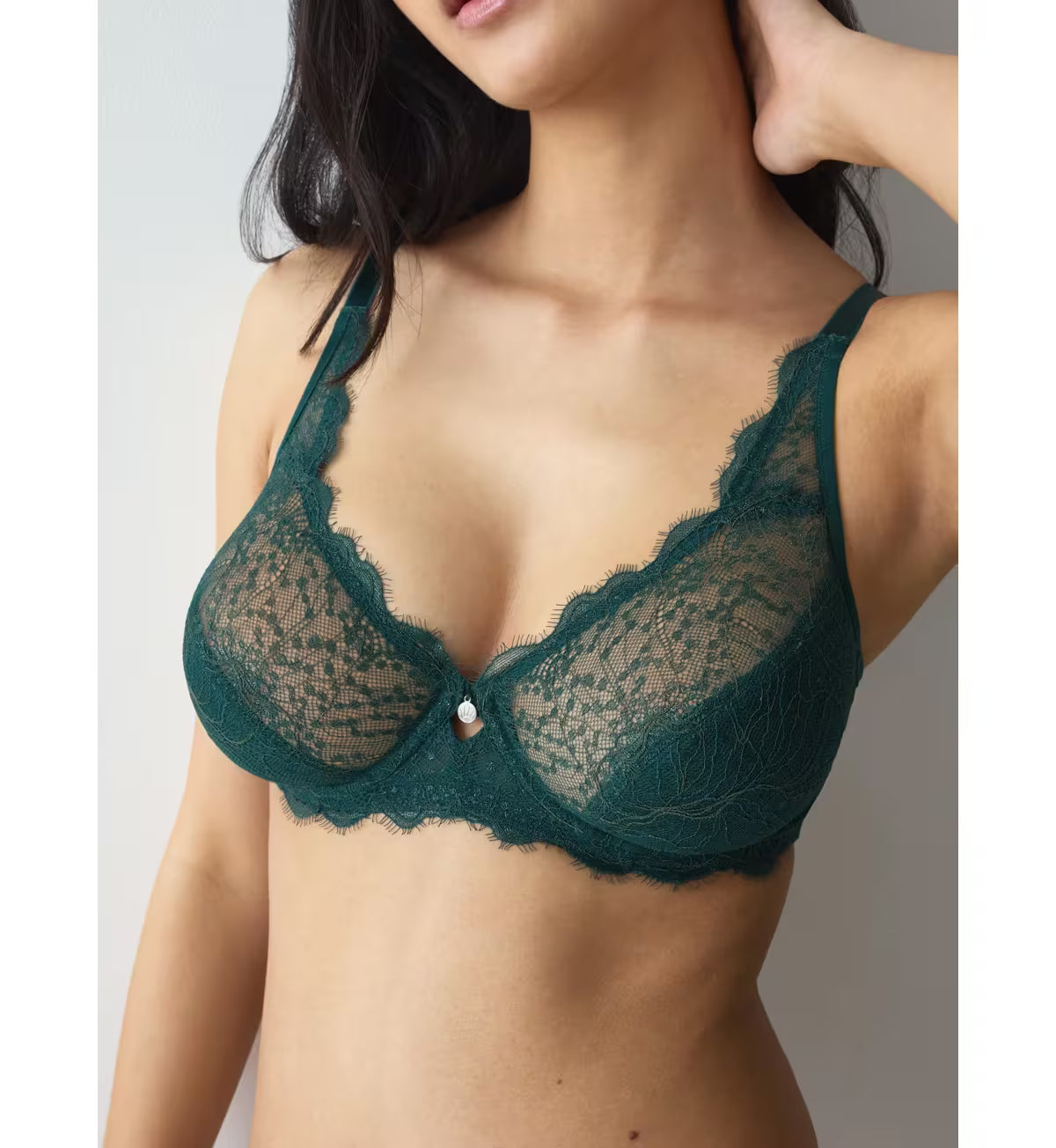 Emerald green lace wired bra amourette sparkle with scalloped edges and central pearl accent