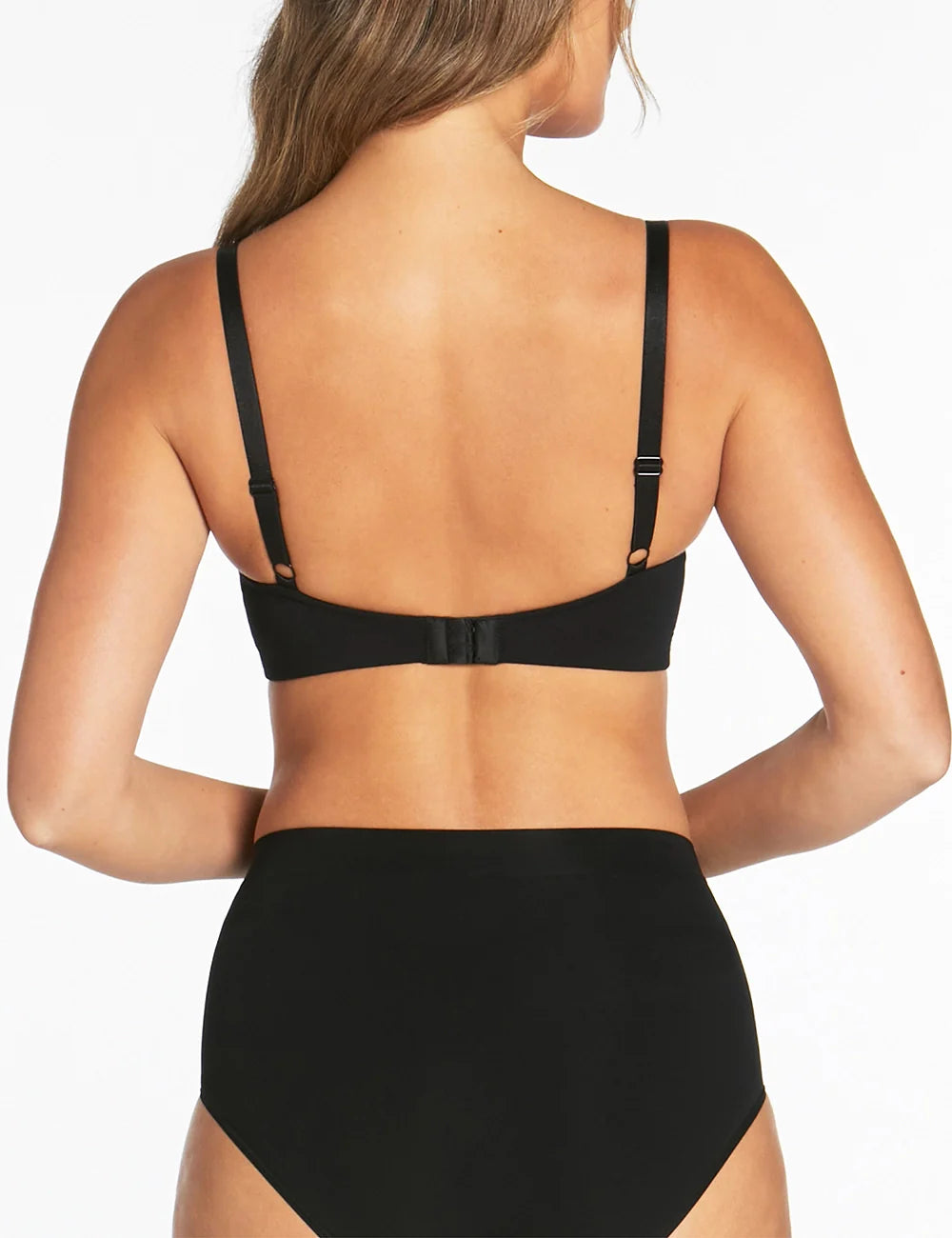 Black pure basics t-shirt bra with underwire, adjustable straps, and smooth seamless design for everyday wear
