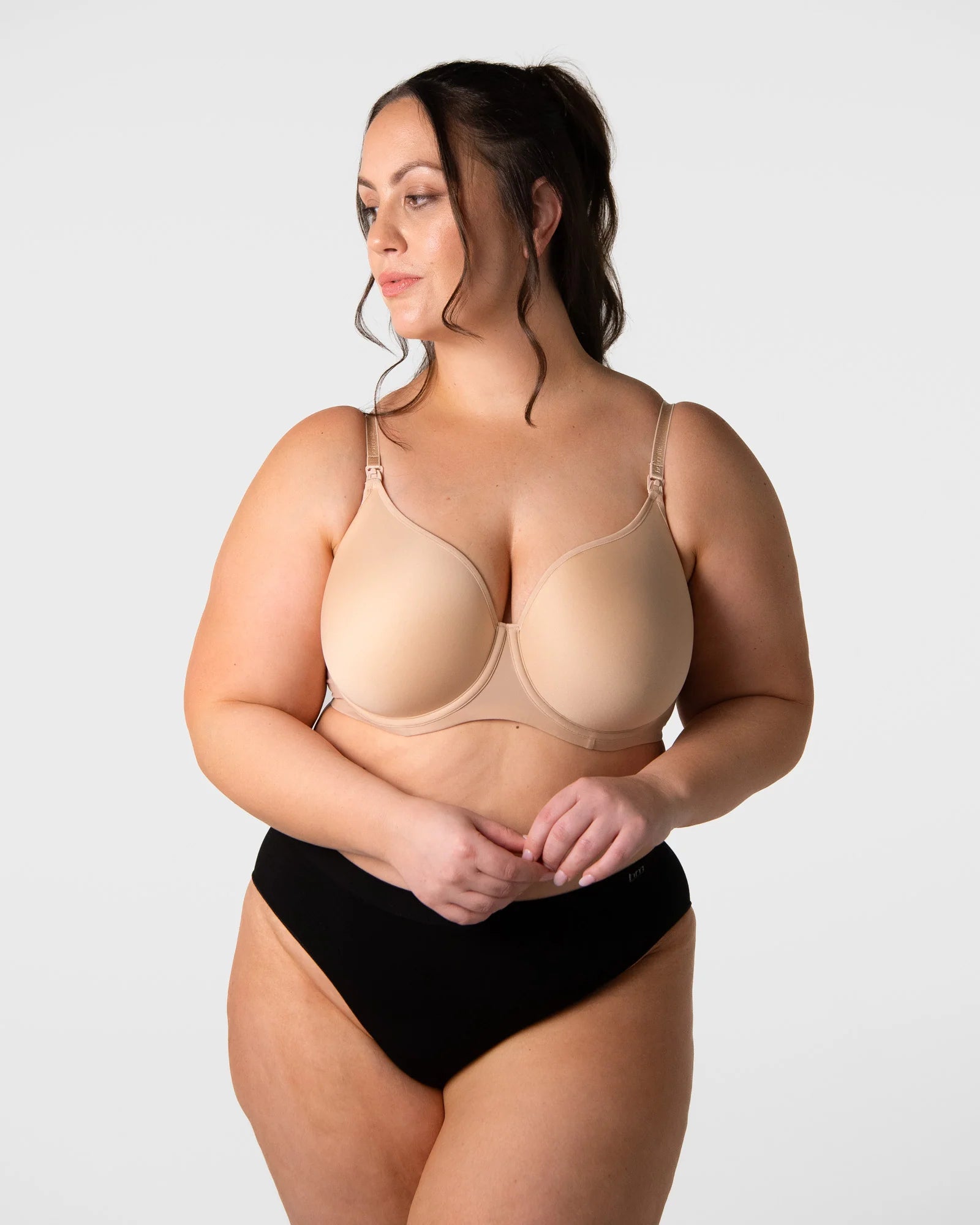 Forever New T-Shirt Nursing Bra: beige underwire with thin straps, seamless design