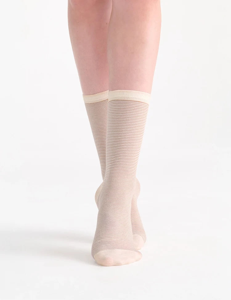 Beige ribbed knit ankle socks with a solid cream-colored cuff from lina fine stripe crew sock collection