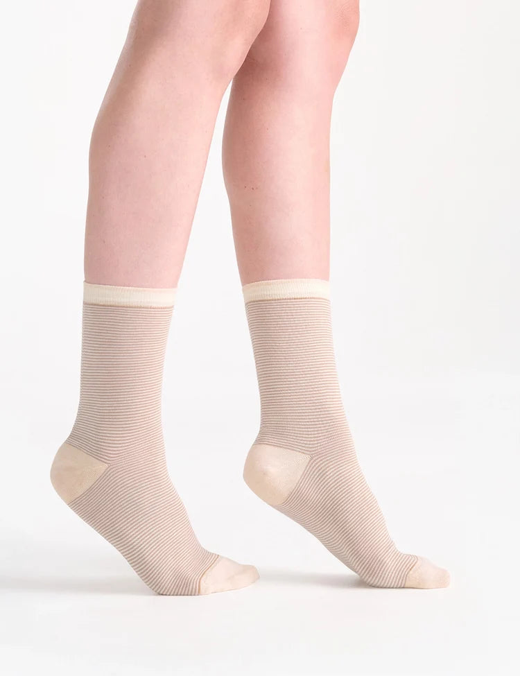 Beige ribbed ankle socks with contrasting cream cuff and toe made from fine stripe crew sock material
