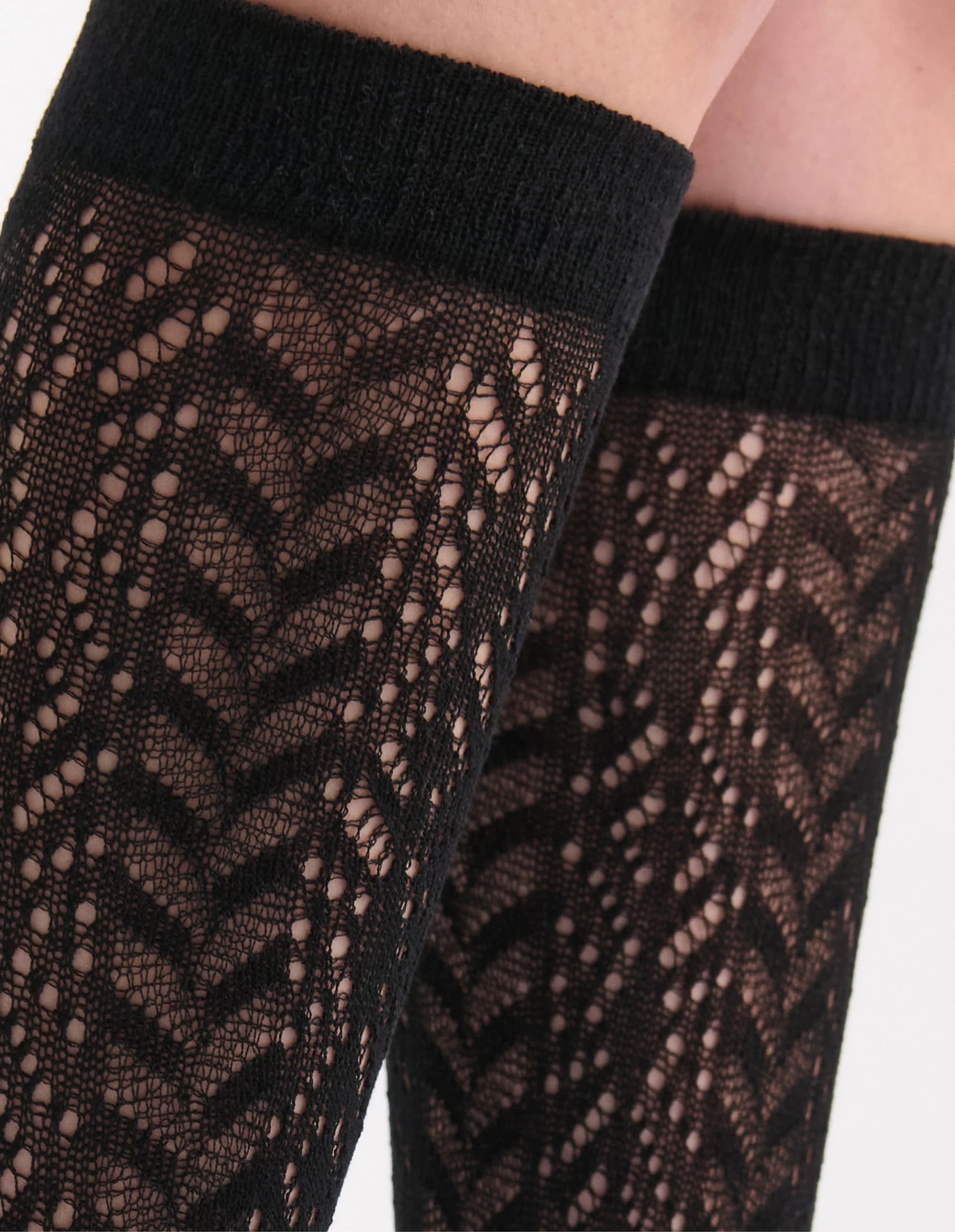 Ornella Rumi black lace thigh-high socks with leaf pattern and ribbed cuffs