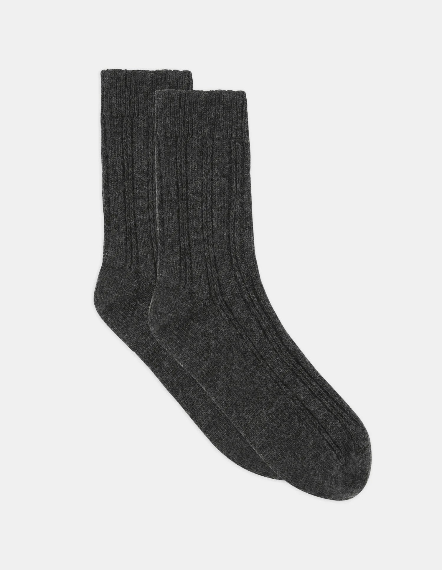 Angelina cable crew sock dark gray ribbed knit ankle socks made of soft material for everyday wear