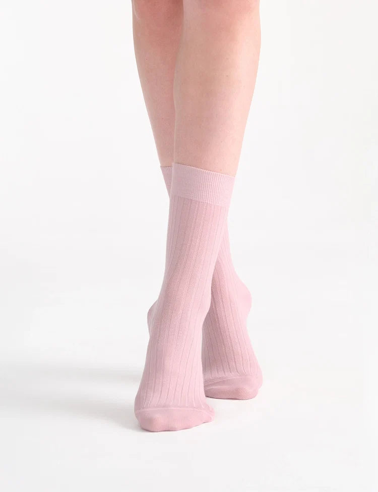 Soft pink ida classic rib crew sock made of ribbed knit fabric for comfortable everyday wear