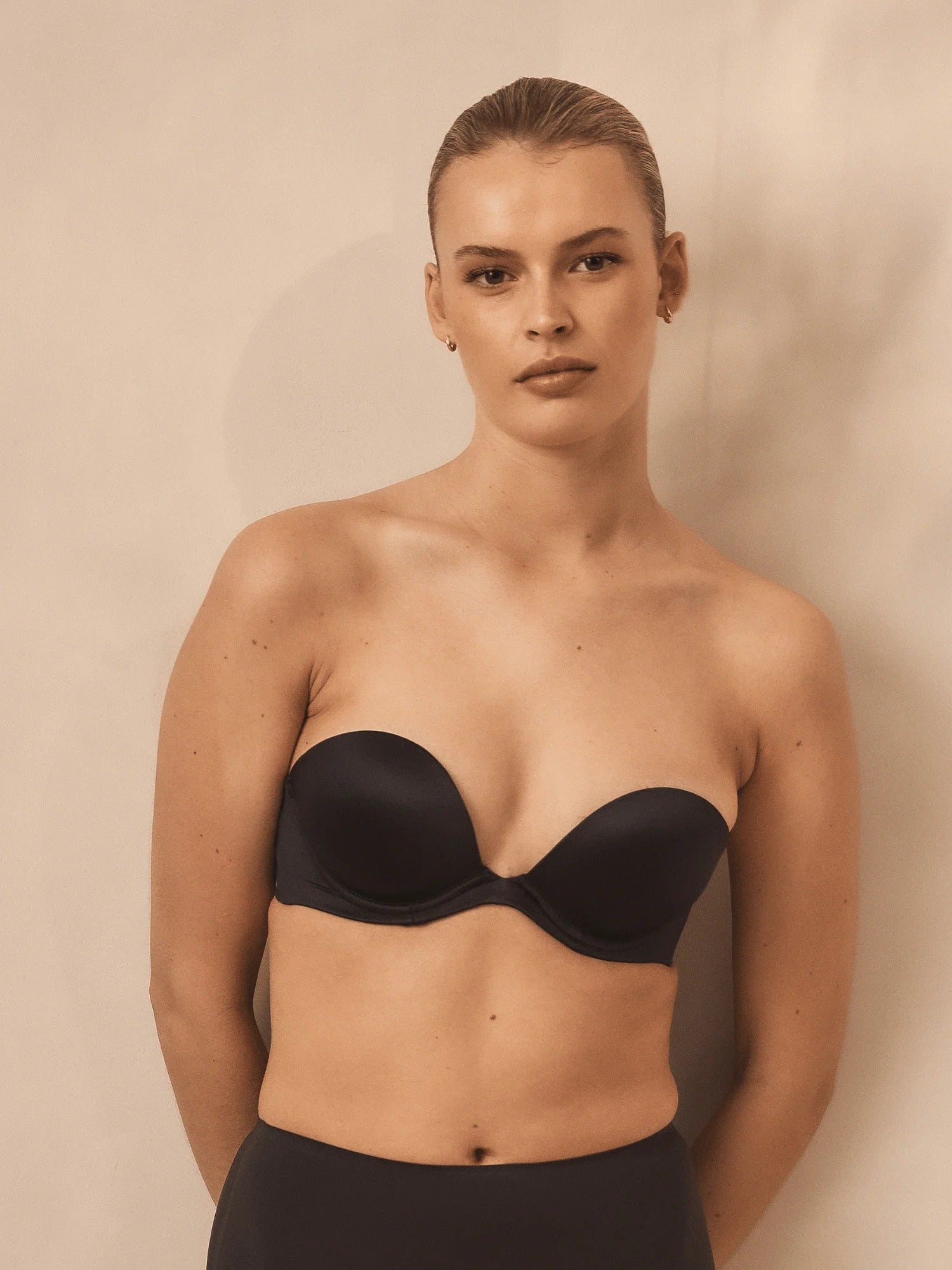 Refined 6-Way Low Cut Strapless