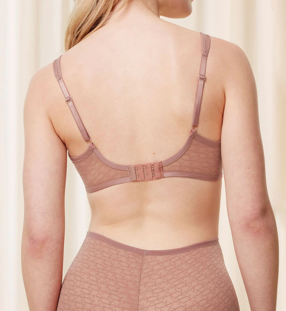 Signature Sheer Minimiser Bra
