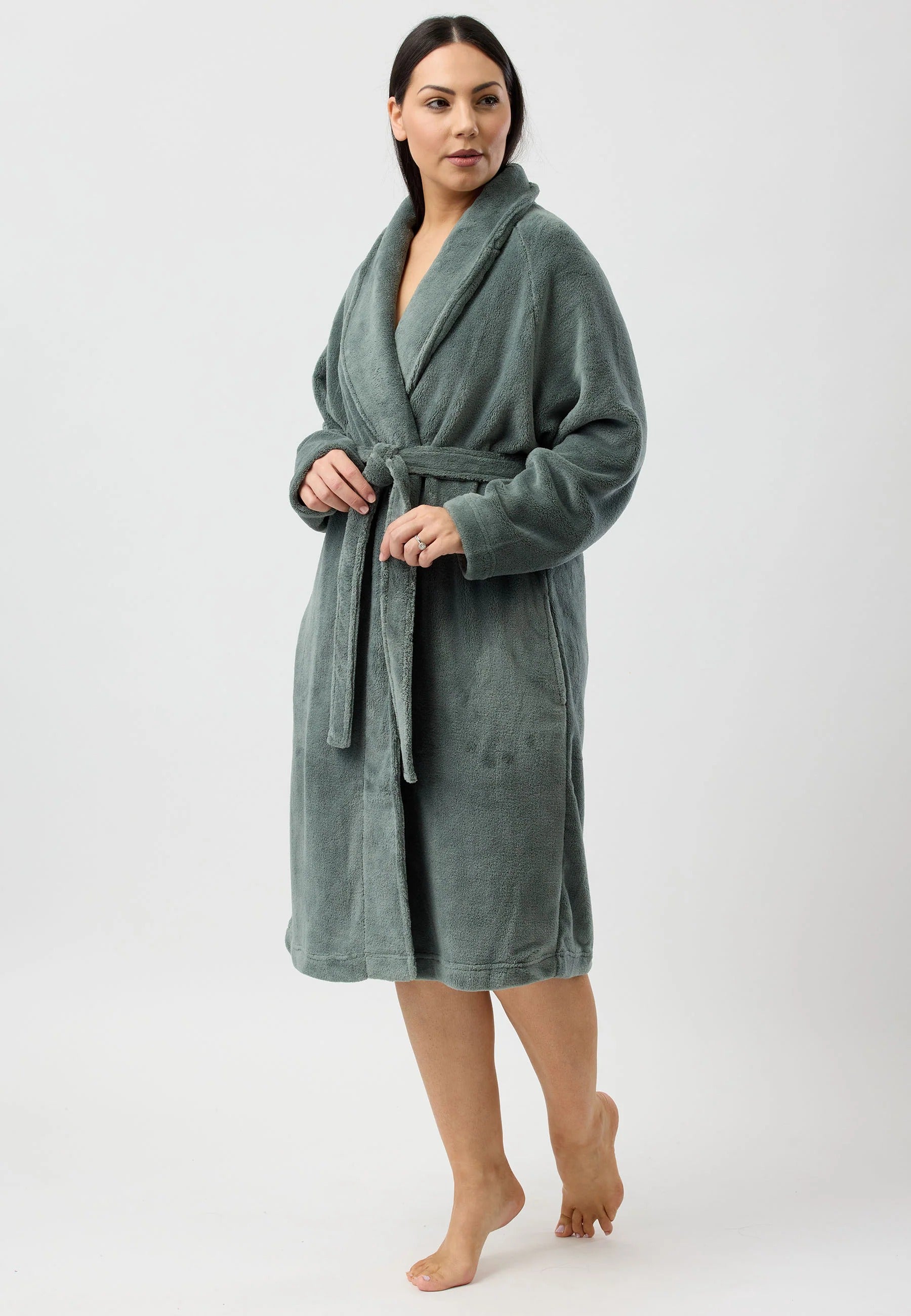 Raglan Short Robe