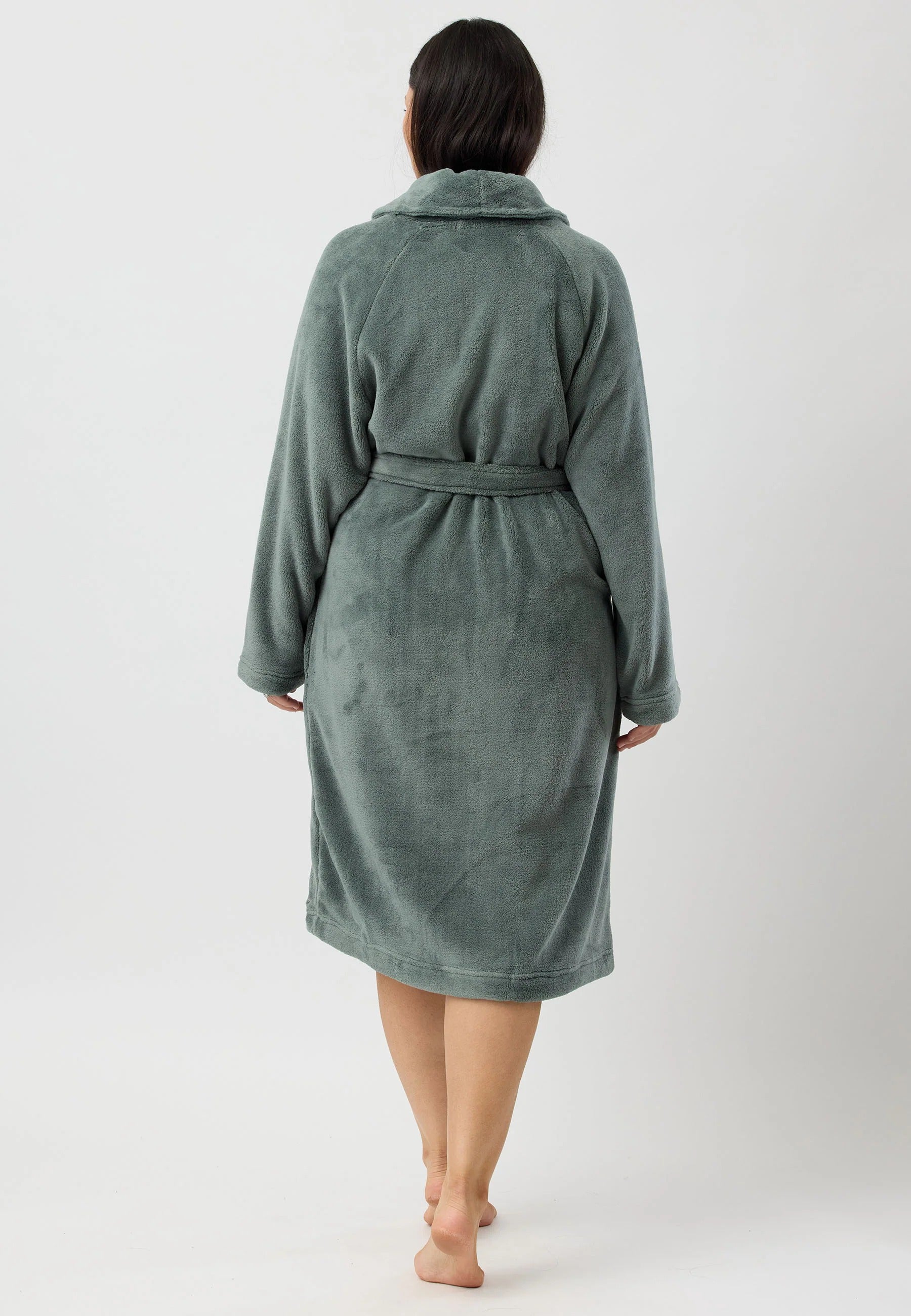 Raglan Short Robe