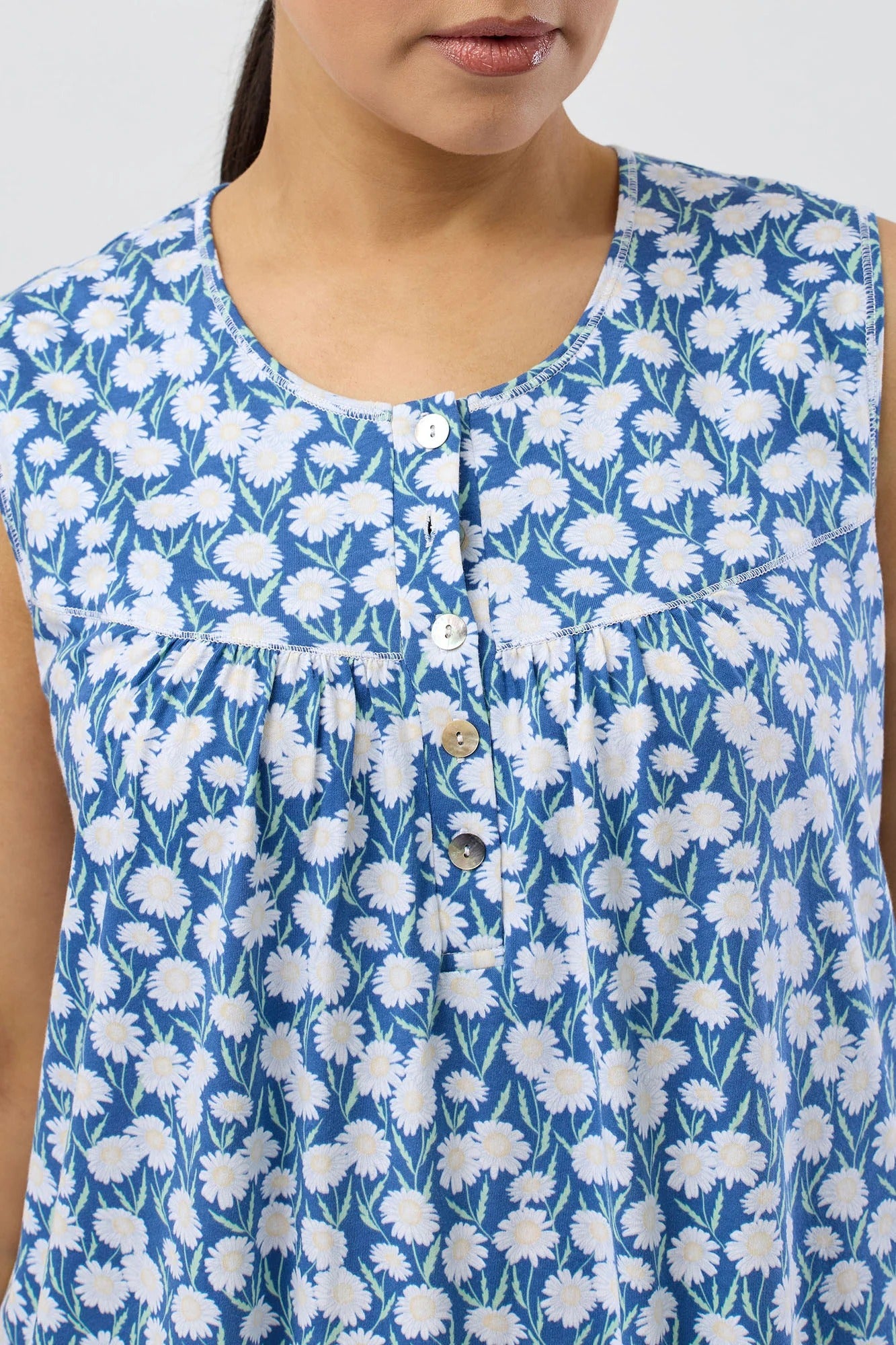 Daisies Sleeveless Nightie