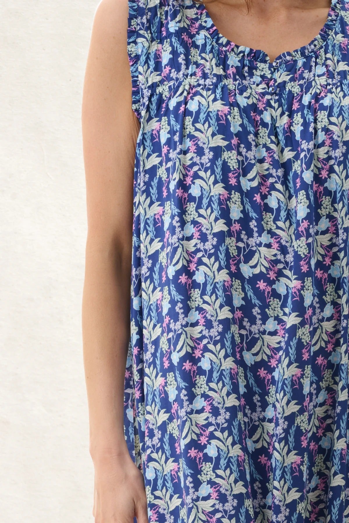 Maria Sleeveless Short Nightie