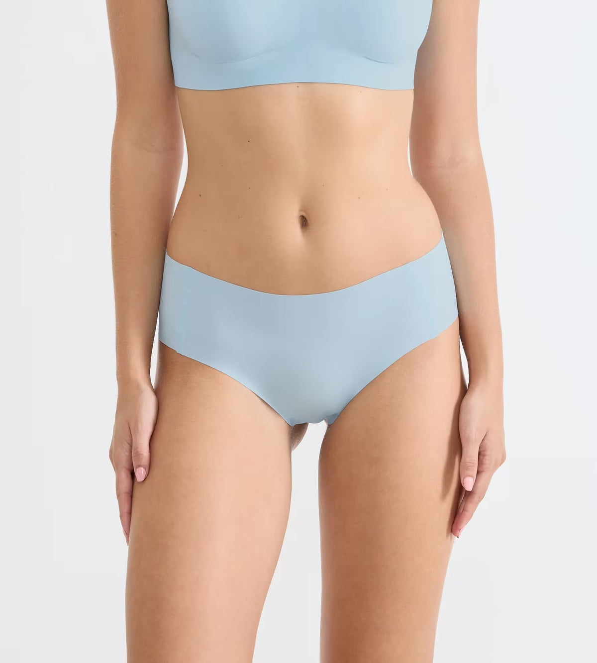 Light blue zero feel 2.0 hipster briefs with smooth stretchy fabric for comfortable seamless wear
