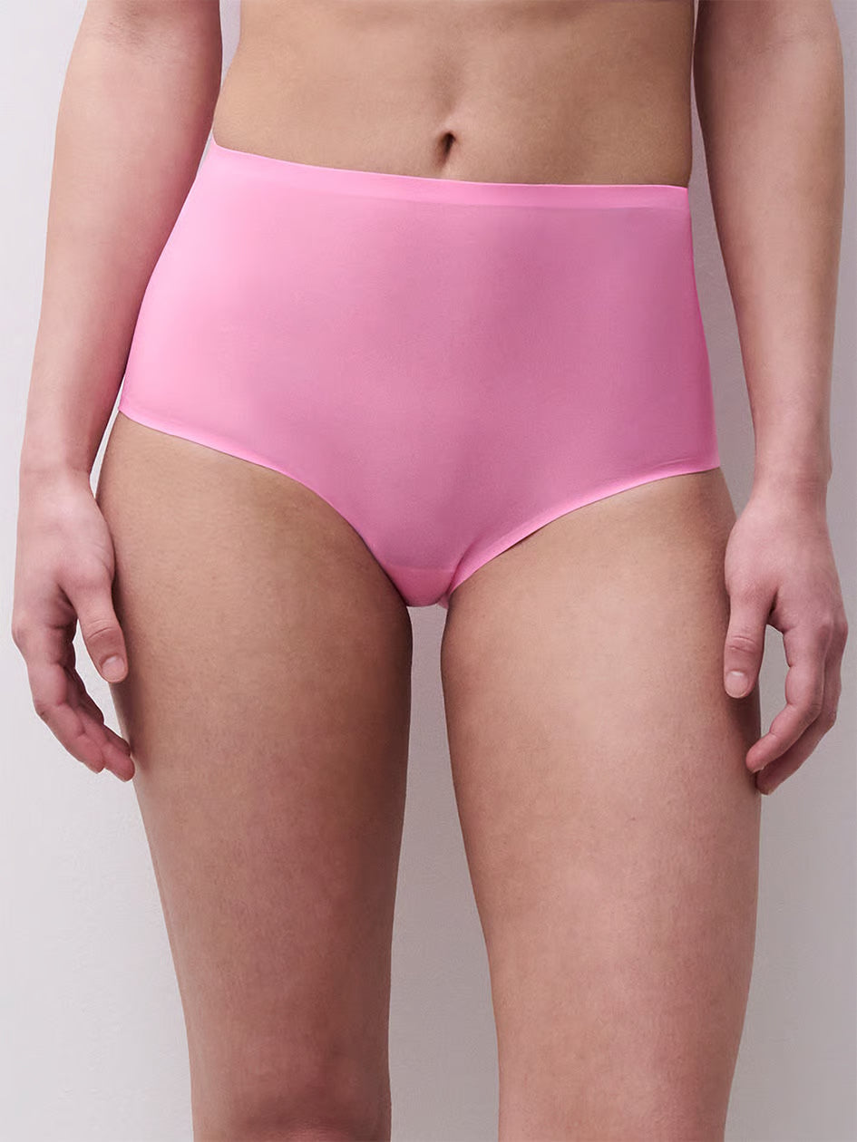 Pink softstretch high waist brief made of smooth stretchy fabric for comfortable everyday wear