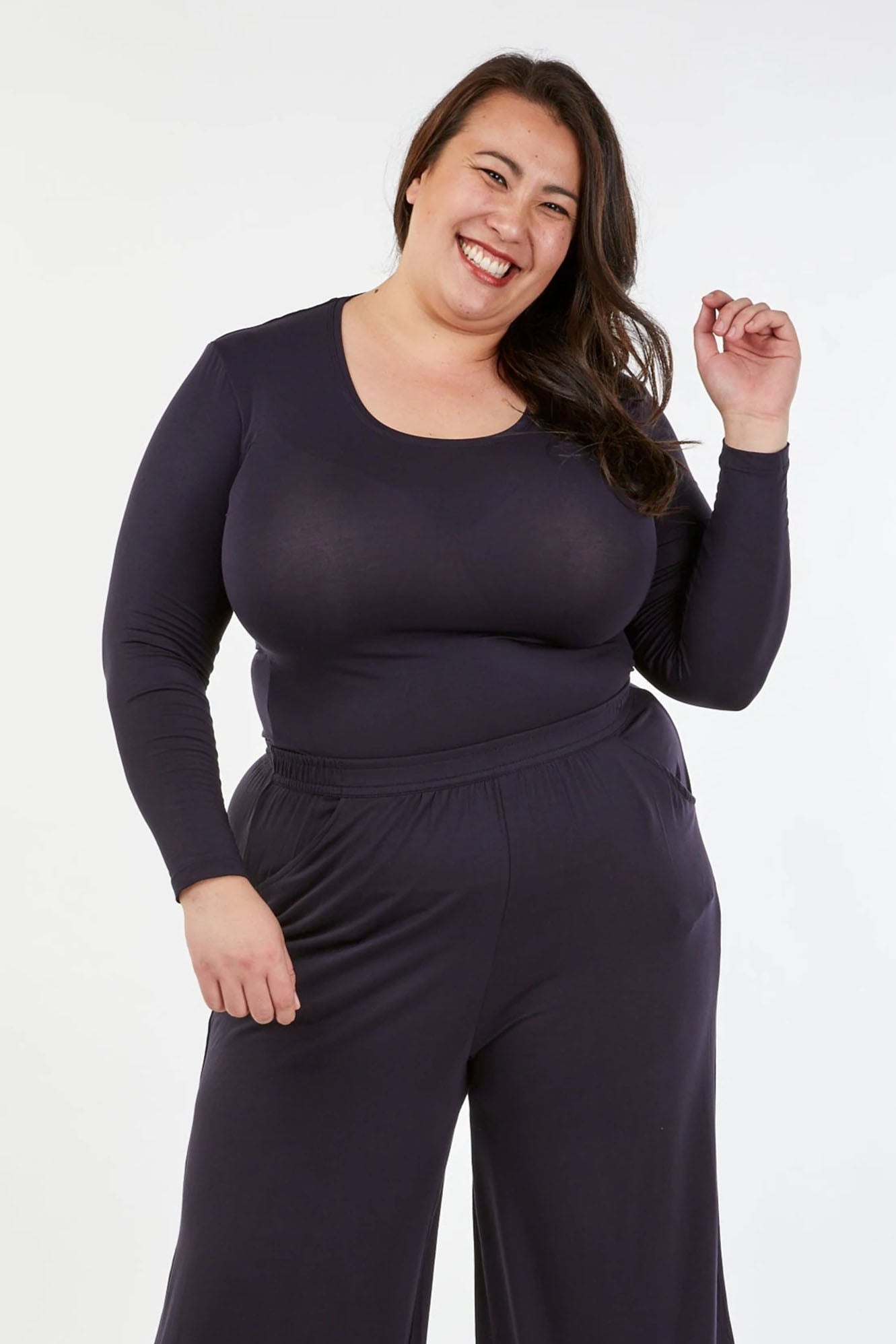 Woman wearing French Navy Tani Long Sleeve Scoop Neck Tee 79350