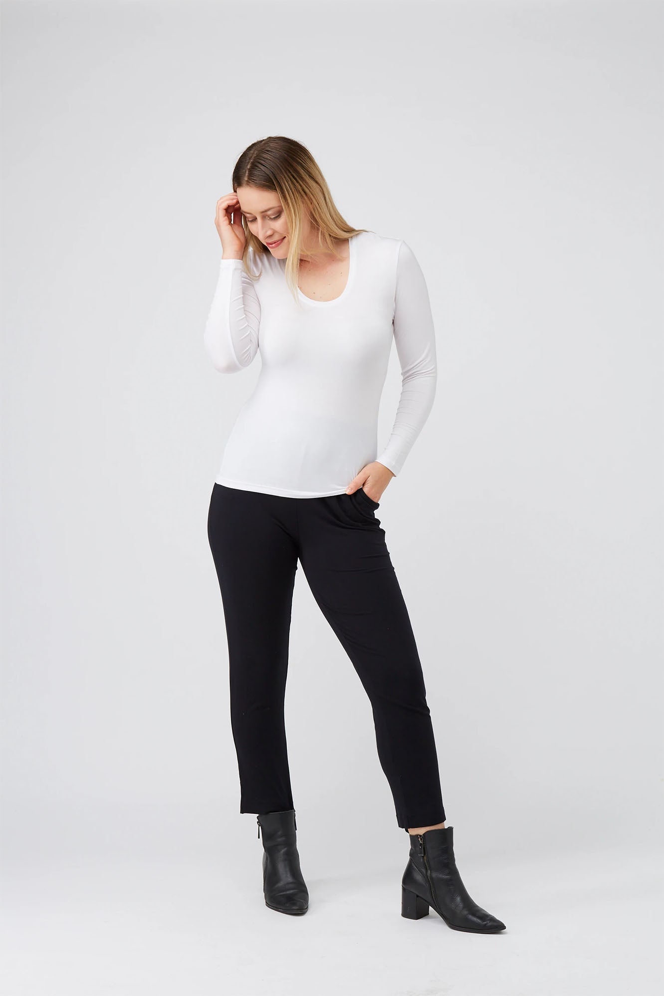 Woman wearing White Tani Long Sleeve Scoop Neck Tee 79350