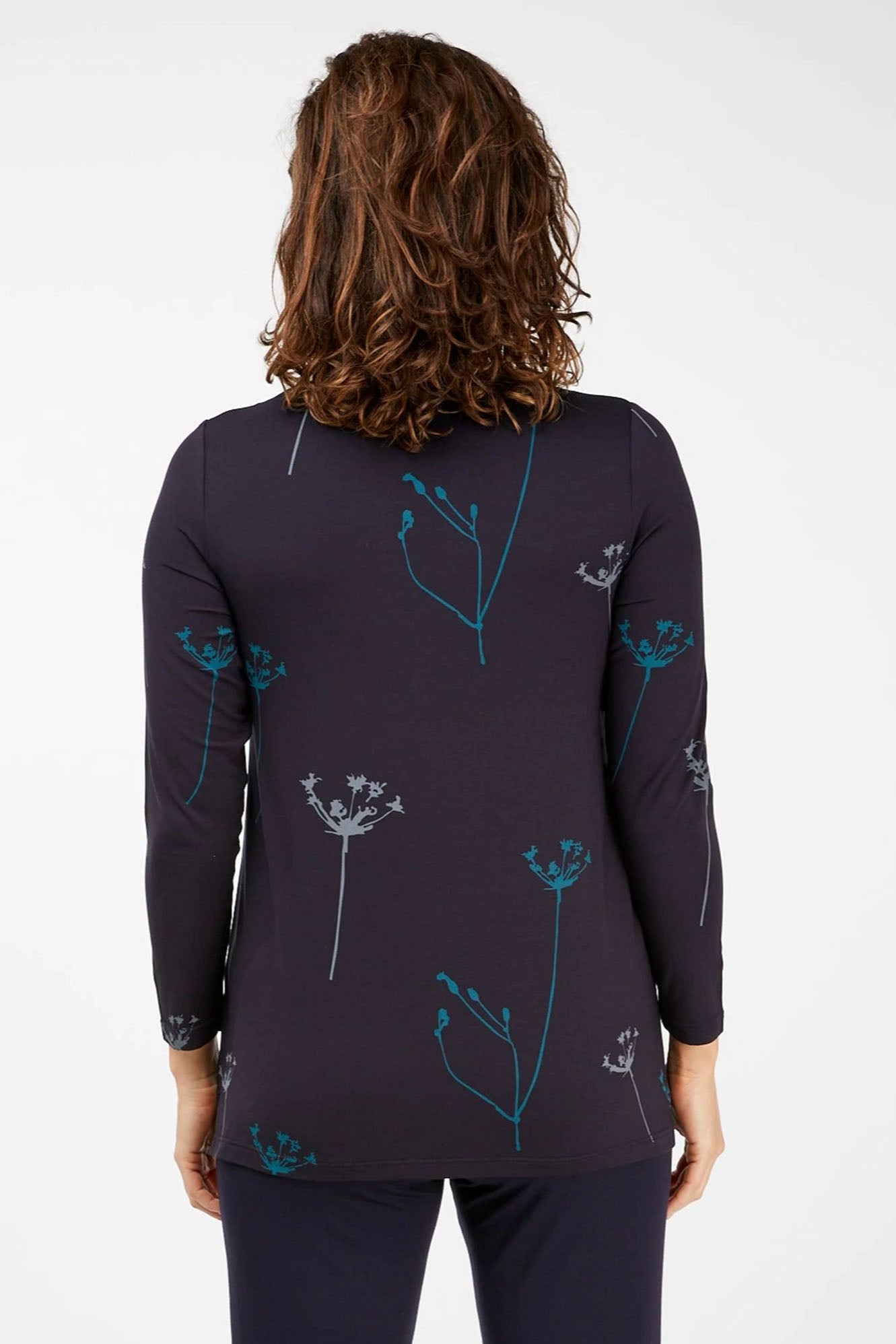 Woman wearing Tani Swing Long Sleeve in Dandelion Print 79372 back view