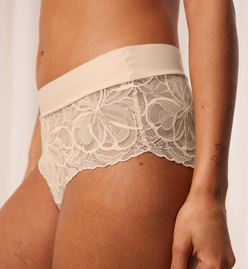 Body Make-Up Illusion Lace Shorty