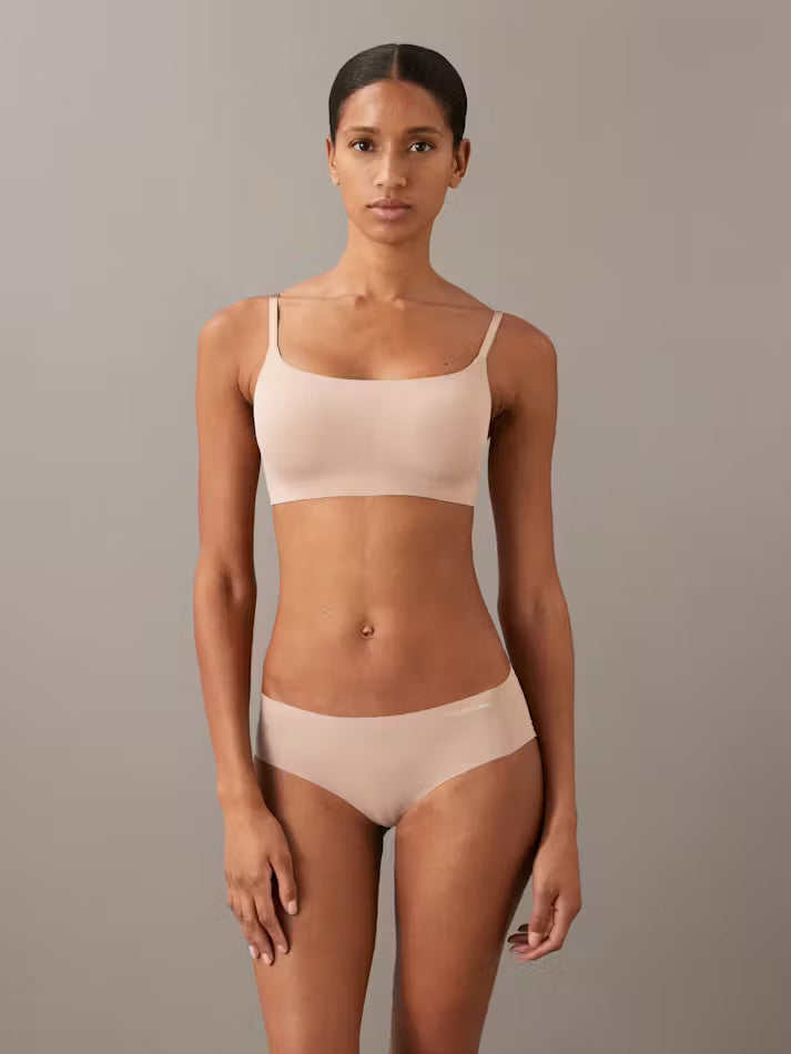 Beige seamless bra and matching Invisibles Hipster Brief set