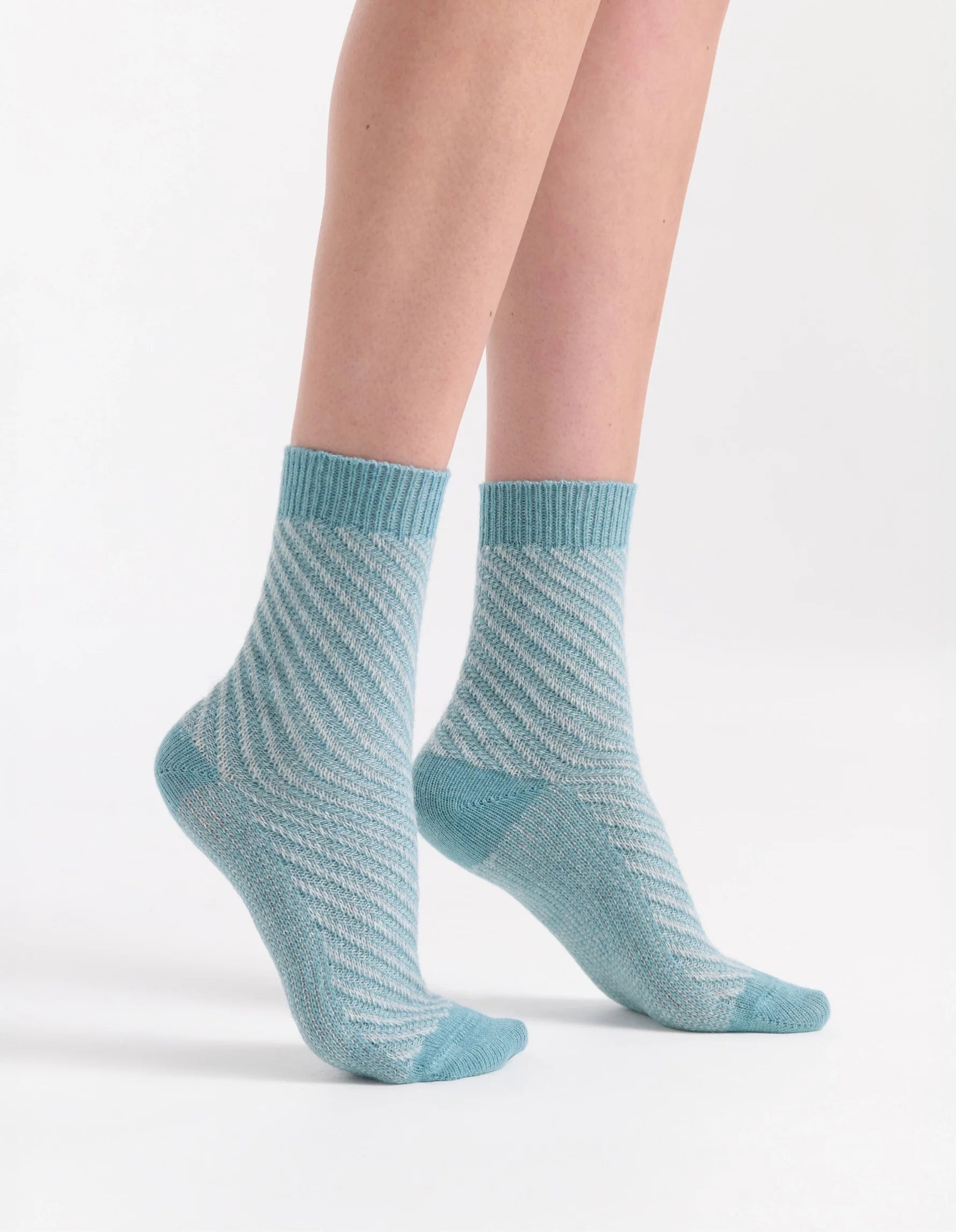 Clara Chevron Crew light blue ankle socks with ribbed texture and reinforced toe heel