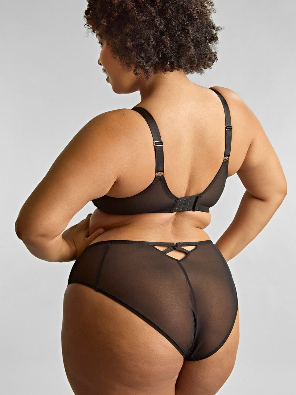 Ella Plunge