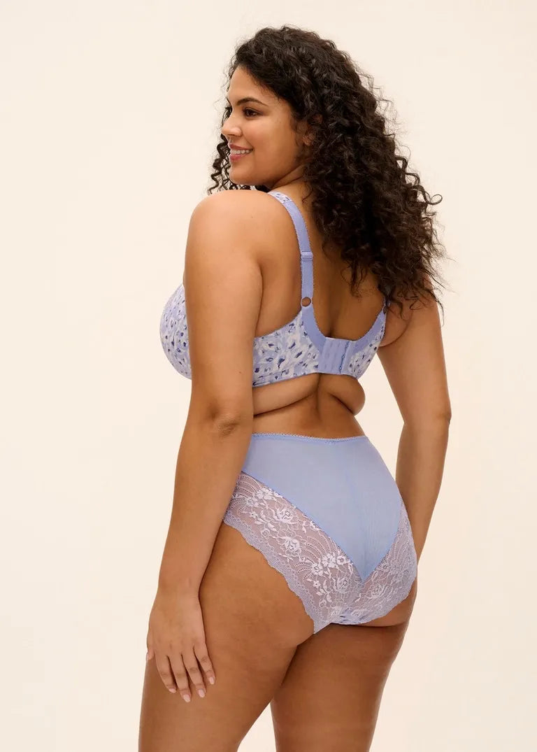 Light blue lace-trimmed high-waisted morgan high leg bikini briefs with a delicate floral pattern on the bra