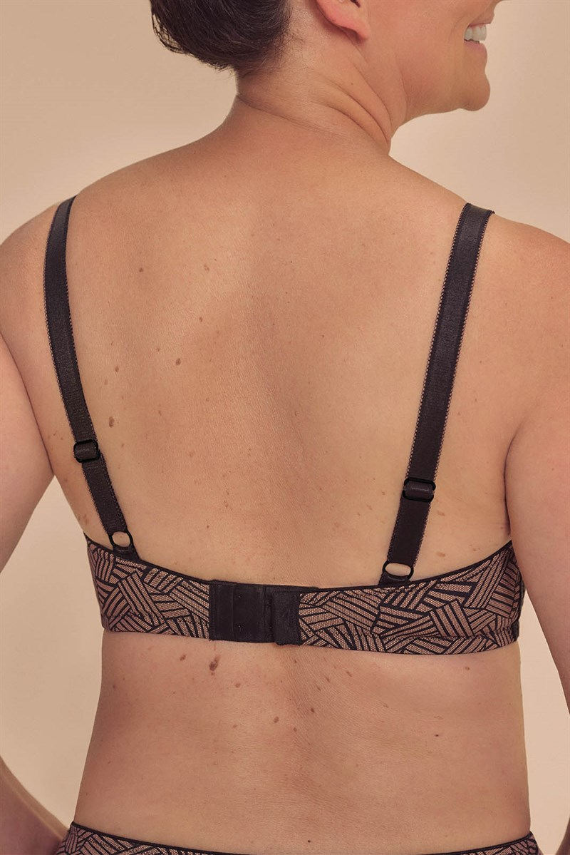 Brooke Wire-Free Bra in black with gray geometric pattern
